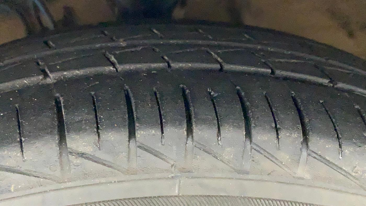2021 Maruti Alto LXI OPT CNG, CNG, Manual, 22,081 km, Left Front Tyre Tread