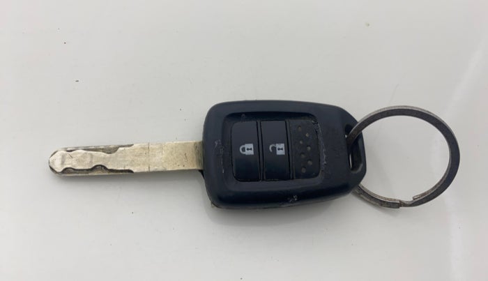 2016 Honda Jazz 1.2L I-VTEC V, Petrol, Manual, 40,892 km, Key Close Up