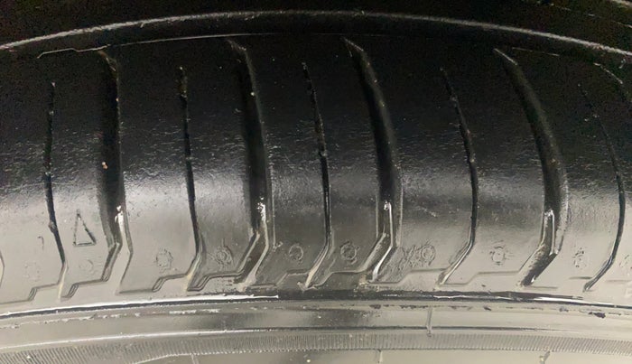 2023 Hyundai NEW I20 SPORTZ 1.2 MT, Petrol, Manual, 13,269 km, Left Rear Tyre Tread