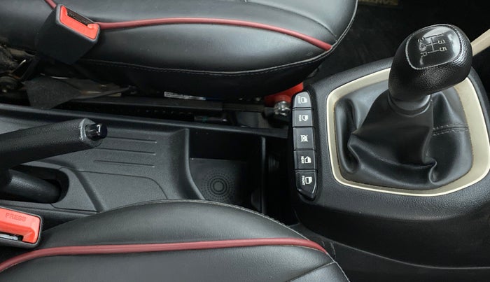 2022 Hyundai NEW SANTRO SPORTZ EXECUTIVE MT CNG, CNG, Manual, 20,028 km, Gear Lever