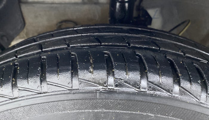 2022 Hyundai NEW SANTRO SPORTZ EXECUTIVE MT CNG, CNG, Manual, 20,028 km, Left Front Tyre Tread