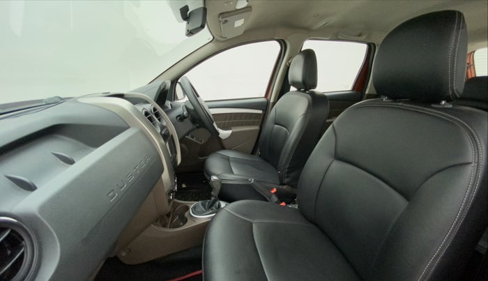 2016 Renault Duster RXL AMT 110 PS, Diesel, Automatic, 21,016 km, Right Side Front Door Cabin