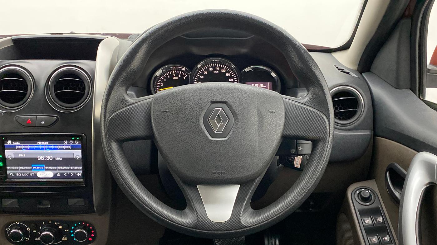 2016 Renault Duster RXL AMT 110 PS, Diesel, Automatic, 21,016 km, Steering Wheel Close Up