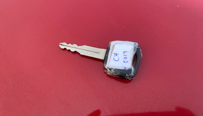 2021 Maruti Eeco 5 STR WITH A/C+HTR, Petrol, Manual, 67,749 km, Key Close Up