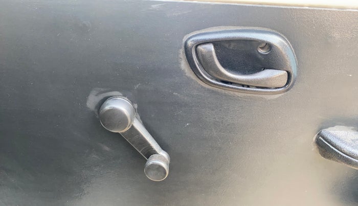 2021 Maruti Eeco 5 STR WITH A/C+HTR, Petrol, Manual, 67,749 km, Driver Side Door Panels Control