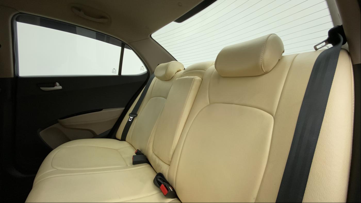 2014 Hyundai Xcent SX 1.2 OPT, Petrol, Manual, 62,310 km, Right Side Rear Door Cabin