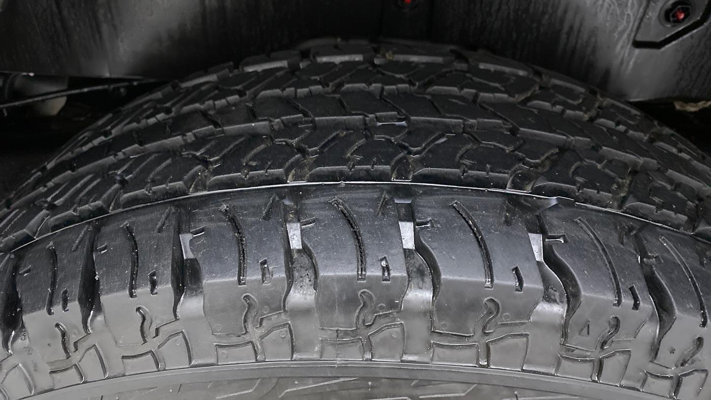 2022 Mahindra Thar LX D AT 4WD HT, Diesel, Automatic, 9,685 km, Right Rear Tyre Tread