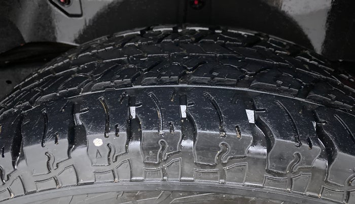 2022 Mahindra Thar LX D AT 4WD HT, Diesel, Automatic, 9,685 km, Left Rear Tyre Tread