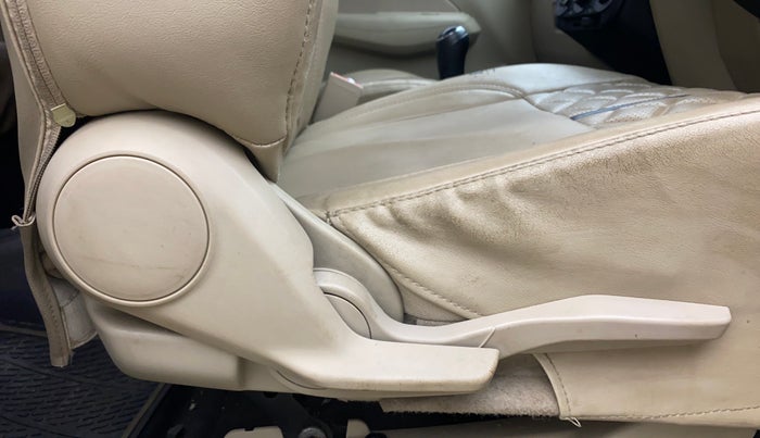 2022 Maruti Dzire VXI, Petrol, Manual, 63,989 km, Driver Side Adjustment Panel