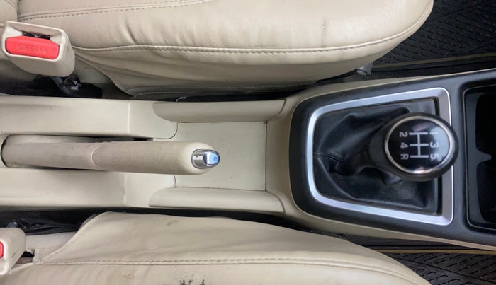 2022 Maruti Dzire VXI, Petrol, Manual, 63,989 km, Gear Lever