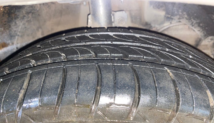 2019 Maruti Baleno ALPHA PETROL 1.2, Petrol, Manual, 62,634 km, Right Front Tyre Tread