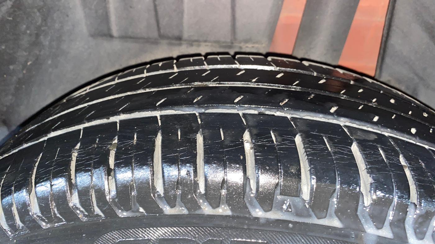 2017 Maruti Dzire ZXI PLUS, Petrol, Manual, 14,912 km, Left Rear Tyre Tread
