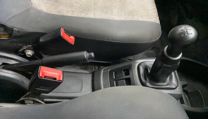 2017 Maruti Alto 800 VXI, Petrol, Manual, 99,056 km, Gear Lever