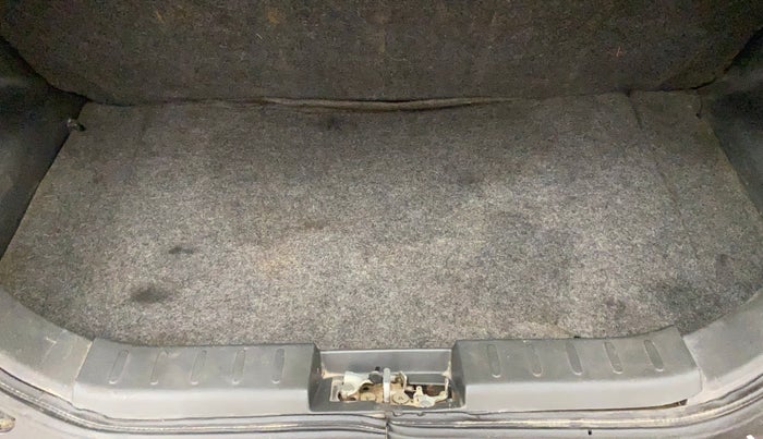 2017 Maruti Alto 800 VXI, Petrol, Manual, 99,056 km, Boot Inside