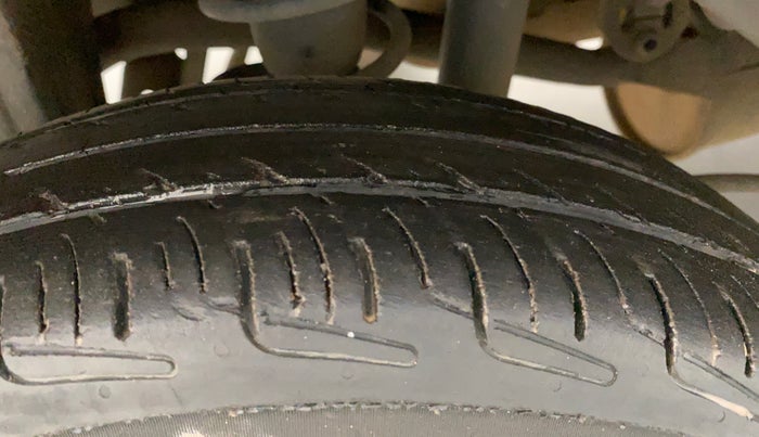 2017 Maruti Alto 800 VXI, Petrol, Manual, 99,056 km, Right Rear Tyre Tread