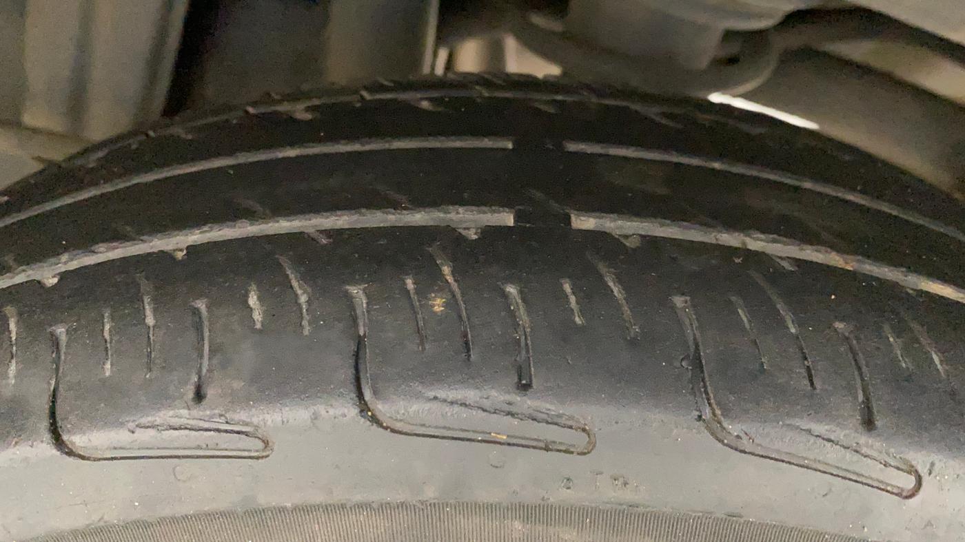 2017 Maruti Alto 800 VXI, Petrol, Manual, 99,056 km, Left Rear Tyre Tread