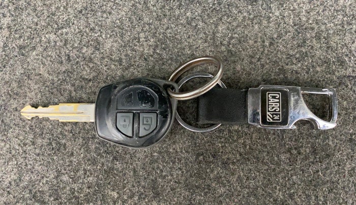 2017 Maruti Alto 800 VXI, Petrol, Manual, 99,056 km, Key Close Up