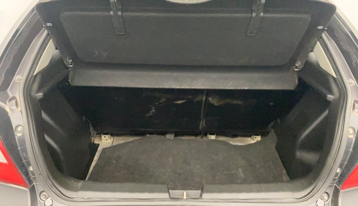 2017 Maruti Baleno DELTA PETROL 1.2, Petrol, Manual, 1,11,080 km, Boot Inside