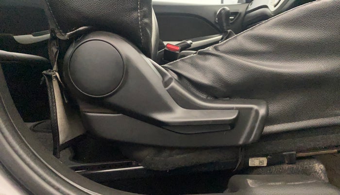 2017 Maruti Baleno DELTA PETROL 1.2, Petrol, Manual, 1,11,080 km, Driver Side Adjustment Panel