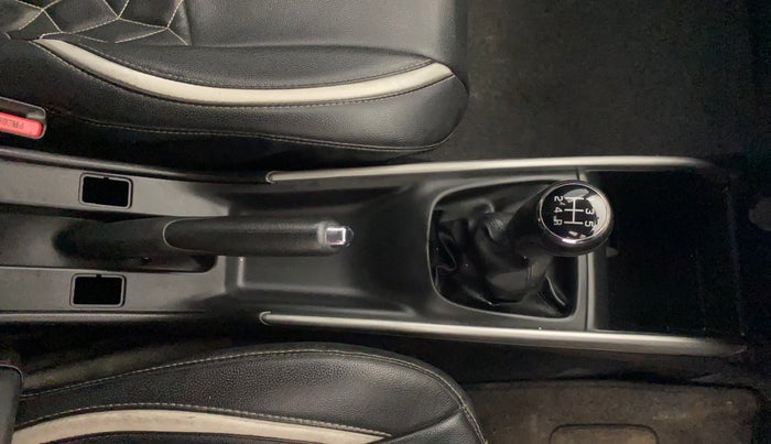 2017 Maruti Baleno DELTA PETROL 1.2, Petrol, Manual, 1,11,080 km, Gear Lever