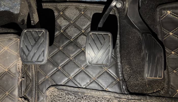 2022 Maruti S Cross ZETA 1.5, Petrol, Manual, 38,135 km, Pedals