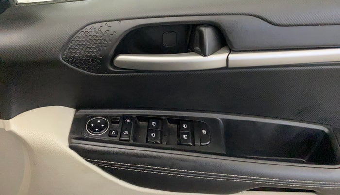 2023 KIA SONET HTX 1.0 DCT, Petrol, Automatic, 19,003 km, Driver Side Door Panels Control