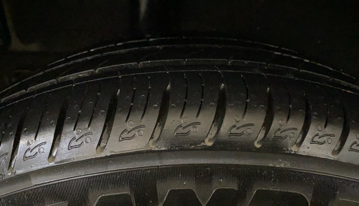 2023 KIA SONET HTX 1.0 DCT, Petrol, Automatic, 19,003 km, Right Rear Tyre Tread