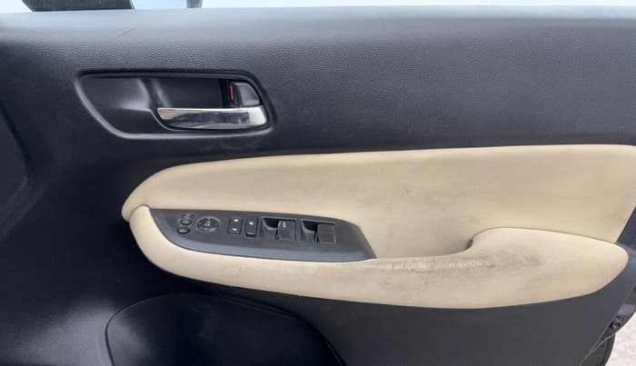 2021 Honda City 1.5L I-VTEC VX CVT, Petrol, Automatic, 96,895 km, Driver Side Door Panels Control