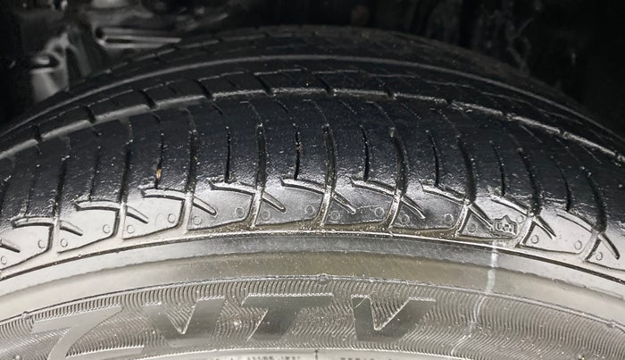 2020 Toyota YARIS VX CVT, Petrol, Automatic, 23,020 km, Left Front Tyre Tread