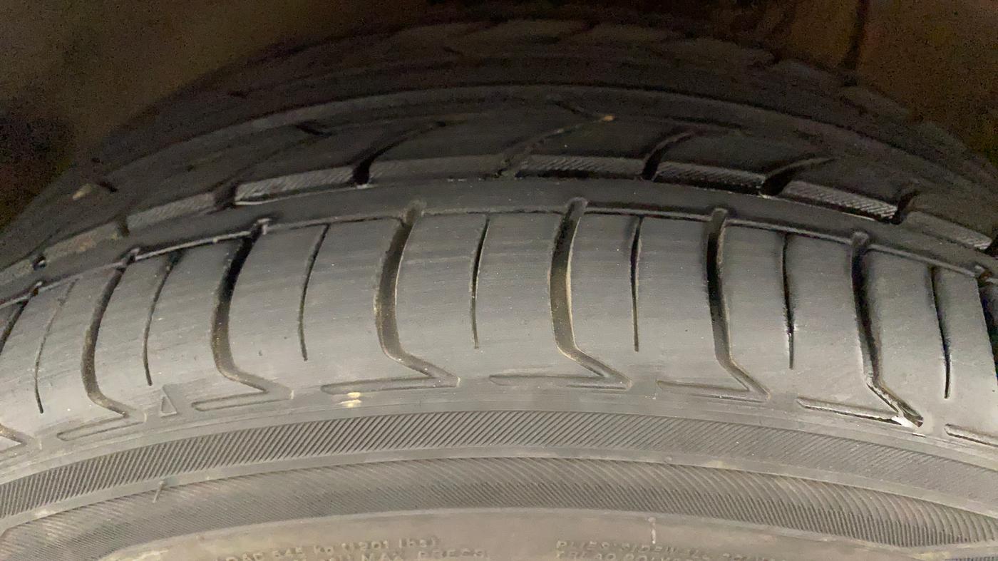 2016 Volkswagen Polo GT TSI AT, Petrol, Automatic, 71,729 km, Left Front Tyre Tread