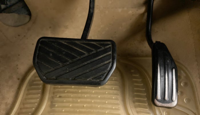 2012 Maruti A Star VXI (ABS) AT, Petrol, Automatic, 26,789 km, Pedals