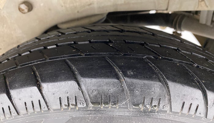 2012 Maruti A Star VXI (ABS) AT, Petrol, Automatic, 26,789 km, Left Rear Tyre Tread