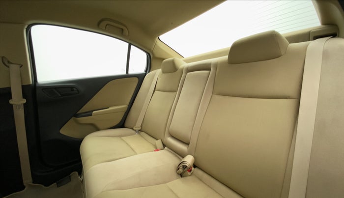 2015 Honda City SV MT PETROL, Petrol, Manual, 32,935 km, Right Side Rear Door Cabin