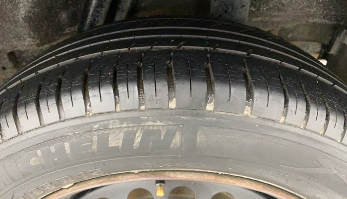 2015 Honda City SV MT PETROL, Petrol, Manual, 32,935 km, Left Rear Tyre Tread