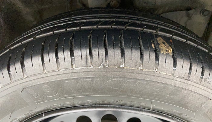 2015 Honda City SV MT PETROL, Petrol, Manual, 32,935 km, Right Front Tyre Tread