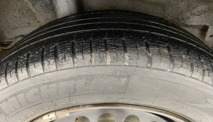 2015 Honda City SV MT PETROL, Petrol, Manual, 32,935 km, Right Rear Tyre Tread