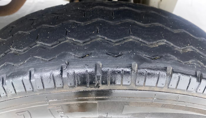 2019 Maruti Eeco 5 STR WITH AC PLUSHTR, Petrol, Manual, 1 km, Left Rear Tyre Tread