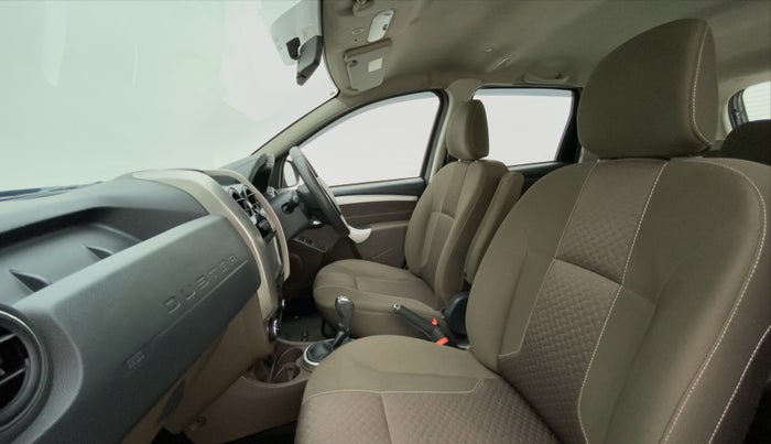 2016 Renault Duster RXZ AMT 110 PS, Diesel, Automatic, 74,494 km, Right Side Front Door Cabin