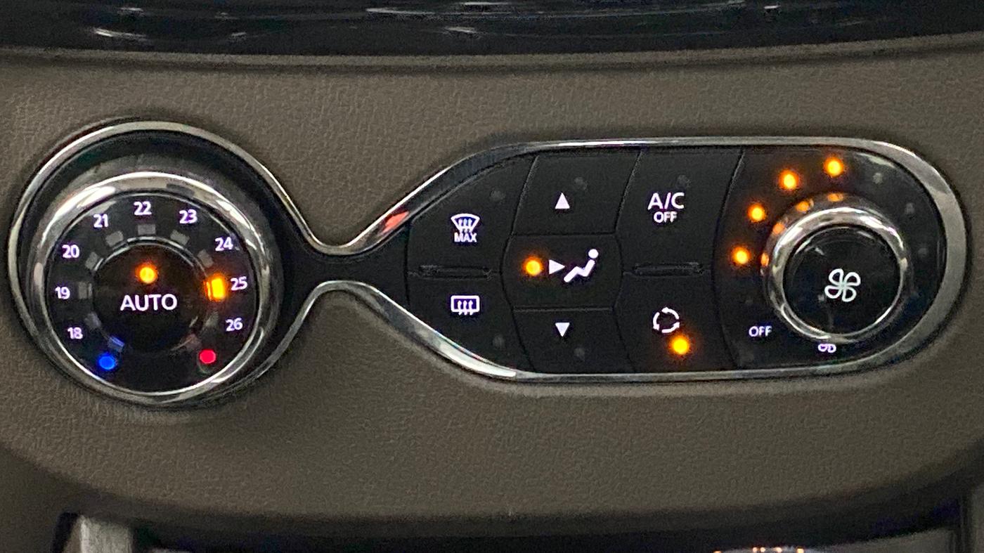 2016 Renault Duster RXZ AMT 110 PS, Diesel, Automatic, 74,494 km, Automatic Climate Control