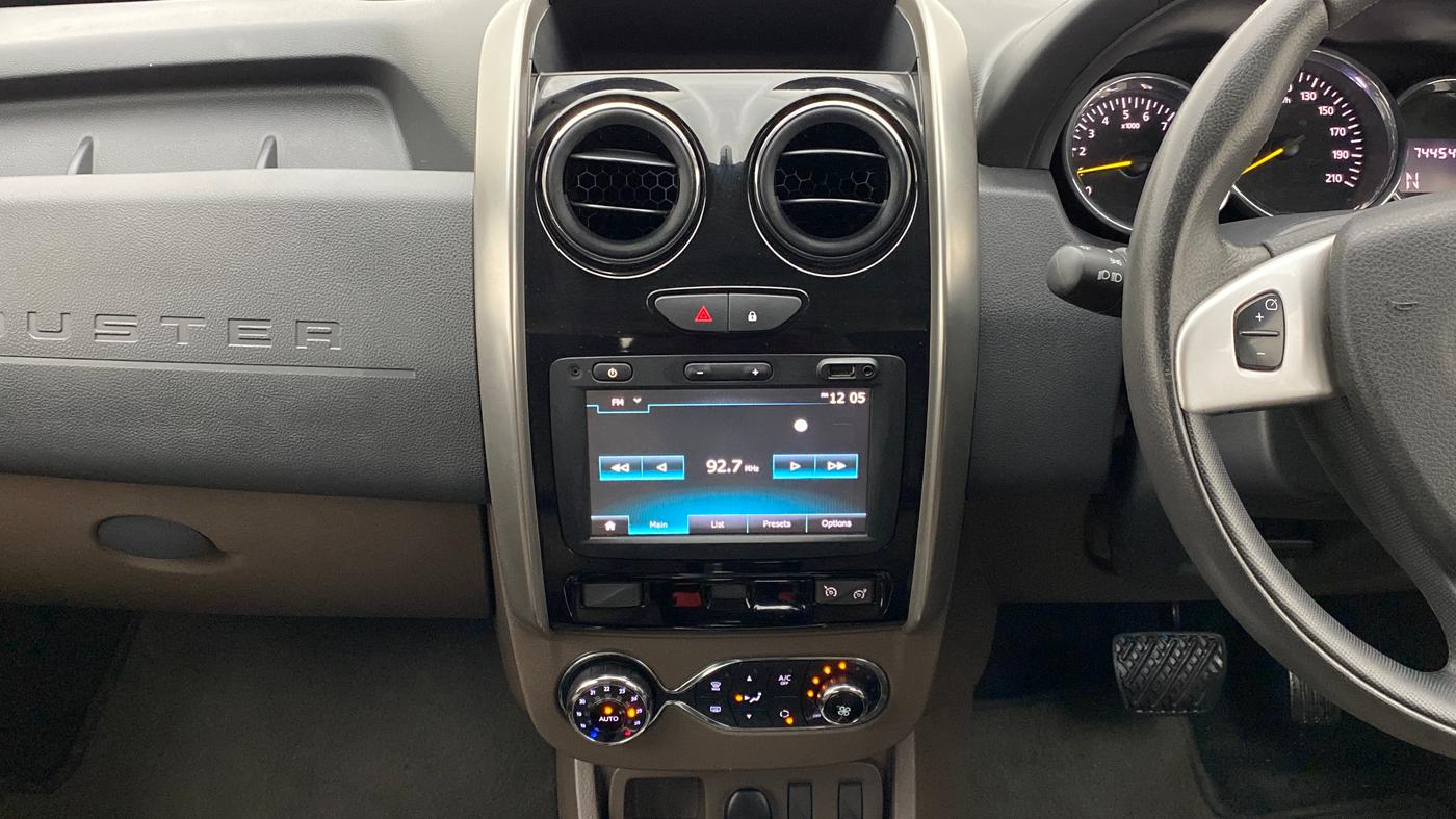 2016 Renault Duster RXZ AMT 110 PS, Diesel, Automatic, 74,494 km, Air Conditioner