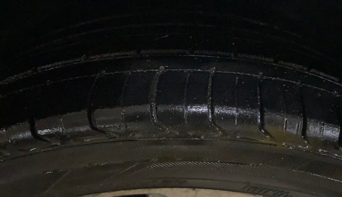 2018 Hyundai Verna 1.6 VTVT SX, Petrol, Manual, 75,728 km, Right Front Tyre Tread