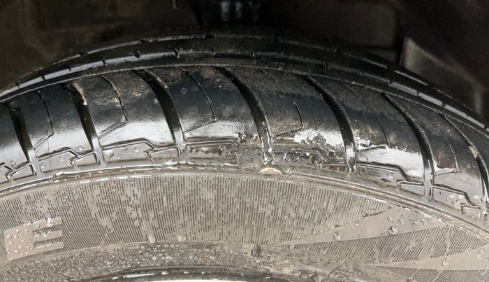 2024 Hyundai EXTER SX 1.2 MT Hy-CNG Duo , CNG, Manual, 26,917 km, Right Front Tyre Tread