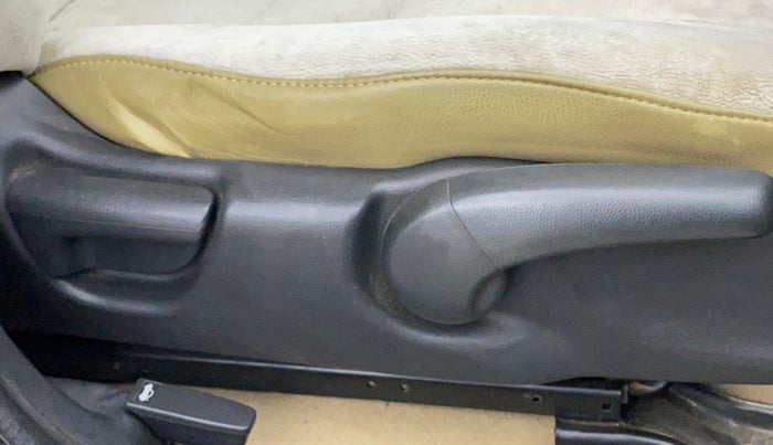 2016 Honda City 1.5L I-VTEC SV CVT, Petrol, Automatic, 45,352 km, Driver Side Adjustment Panel