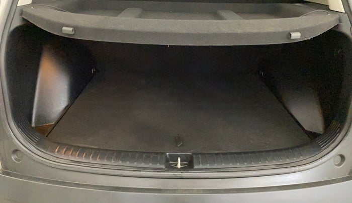 2019 KIA SELTOS HTK 1.5 PETROL, Petrol, Manual, 59,479 km, Boot Inside