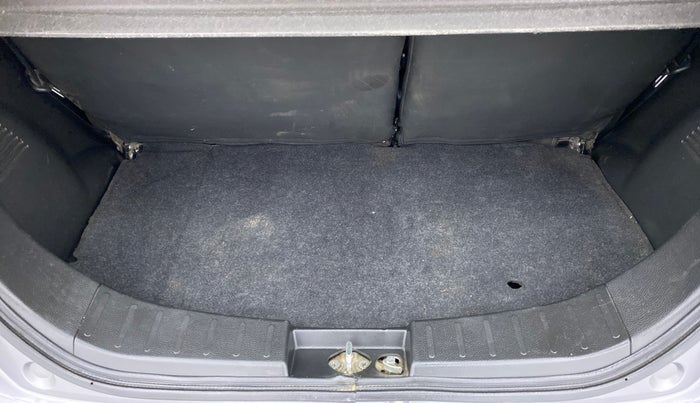 2014 Maruti Wagon R 1.0 VXI, Petrol, Manual, 48,152 km, Boot Inside