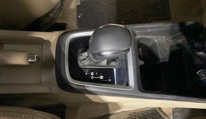 2022 Maruti Dzire ZXI AMT, Petrol, Automatic, 2,822 km, Gear Lever