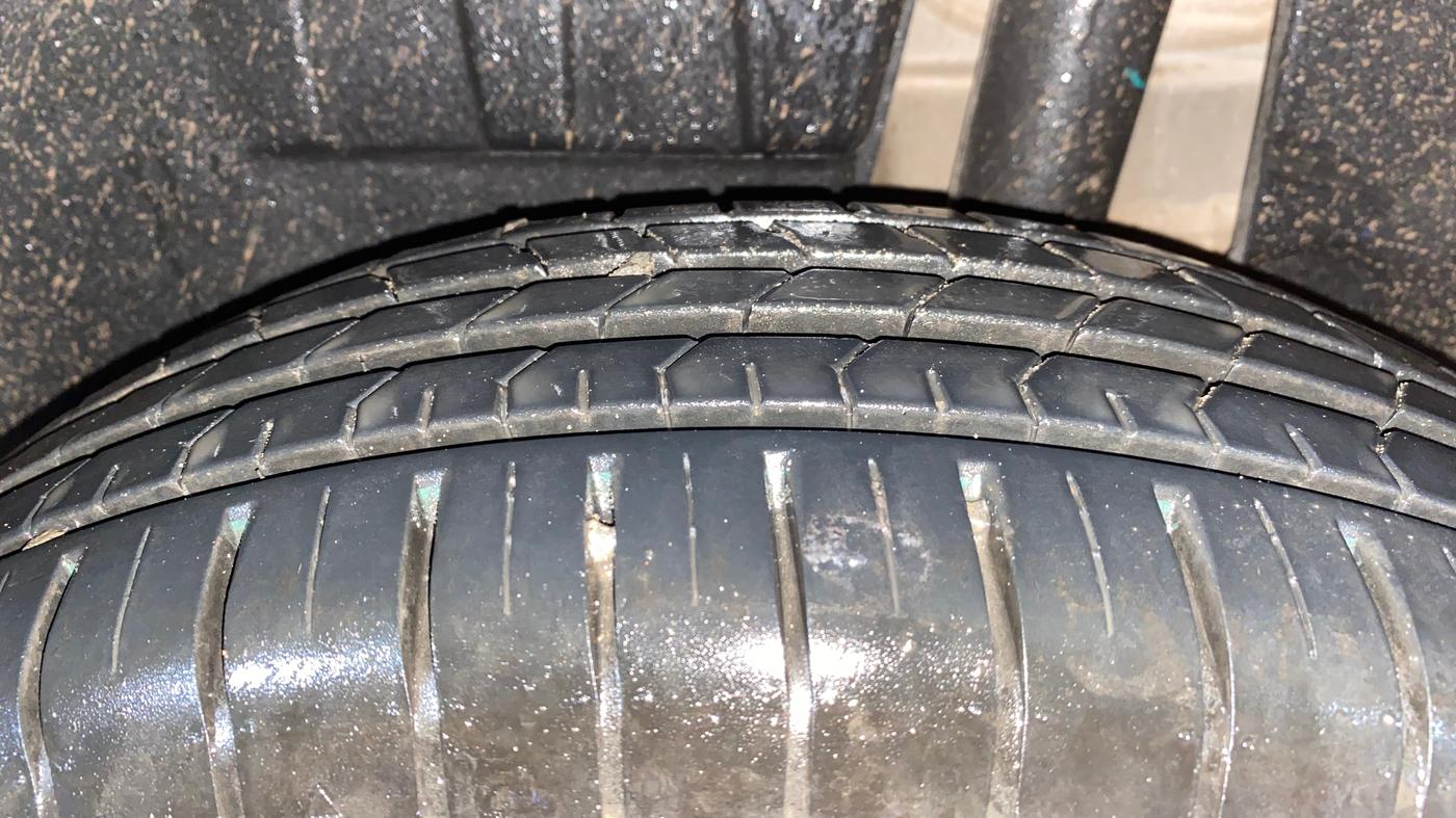 2022 Maruti Dzire ZXI AMT, Petrol, Automatic, 2,822 km, Left Rear Tyre Tread