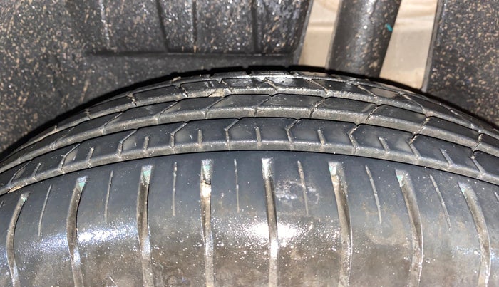 2022 Maruti Dzire ZXI AMT, Petrol, Automatic, 2,822 km, Left Rear Tyre Tread