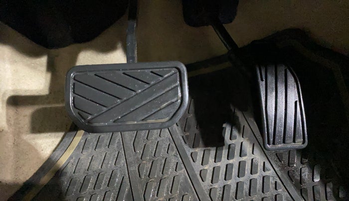 2022 Maruti Dzire ZXI AMT, Petrol, Automatic, 2,822 km, Pedals