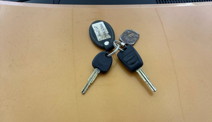 2017 Hyundai Grand i10 SPORTZ 1.2 KAPPA VTVT, Petrol, Manual, 35,519 km, Key Close Up